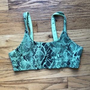 Alo yoga sports bra